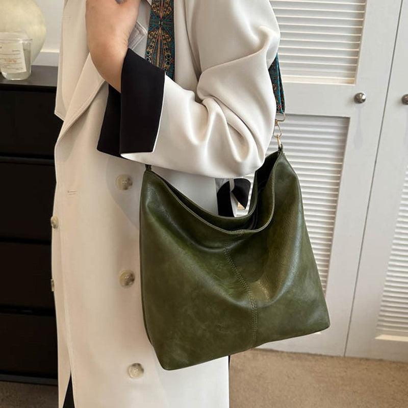 Chic Bohème: Le Sac en Cuir qui Épice Votre Style